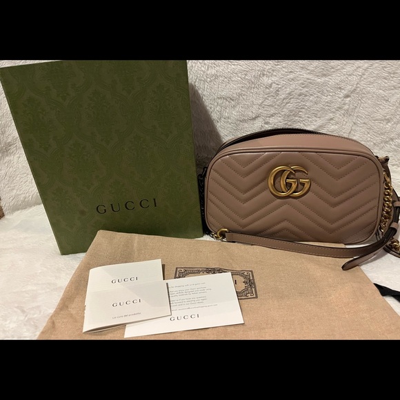 ❌SOLD❌ Gucci Marmont Small Matelasse Shoulder Bag - Picture 2 of 11